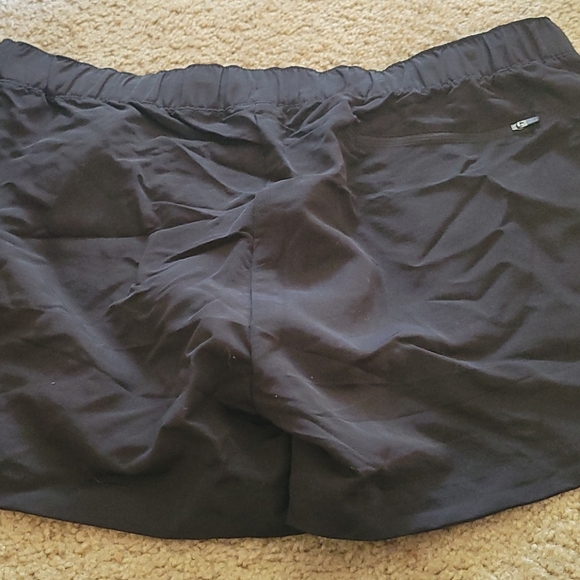 The north face shorts - Picture 3 of 6